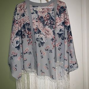 Beautiful Abercrombie & Fitch Kimono